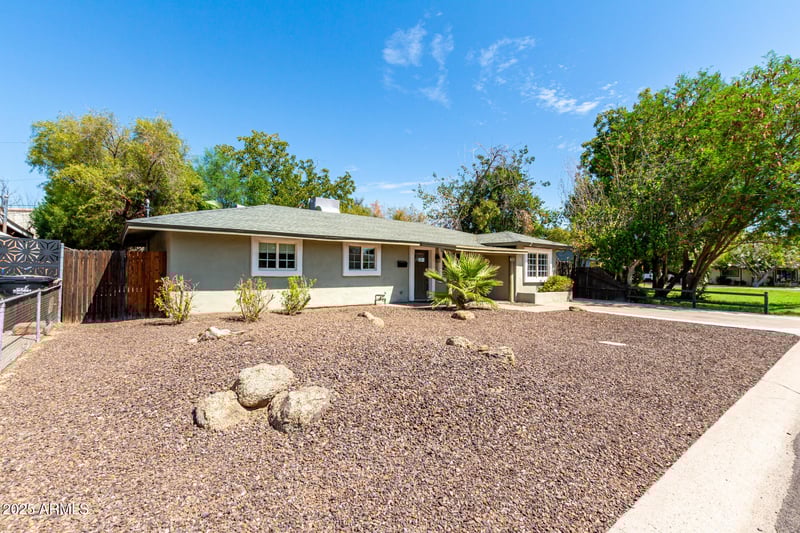 2816 70th St, Scottsdale, AZ 85257