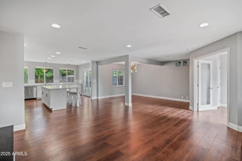 2816 70th St, Scottsdale, AZ 85257
