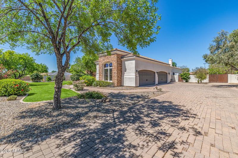 2816 Clark Dr, Gilbert, AZ 85297