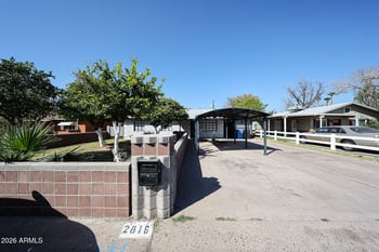 2816 33rd Pl, Phoenix, AZ 85008