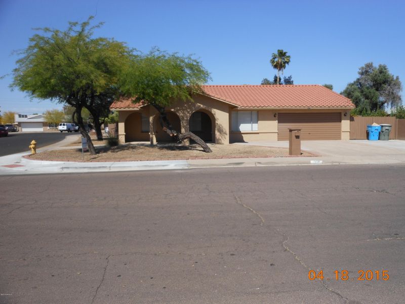 2816 W Acoma Dr, Phoenix, AZ 85053