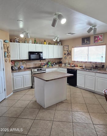 28162 Granite Ave, San Tan Valley, AZ 85143