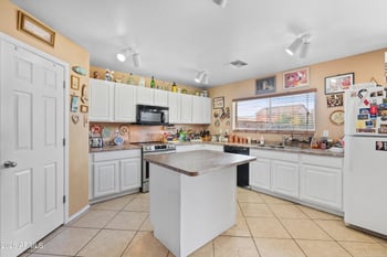 28162 Granite Ave, San Tan Valley, AZ 85143