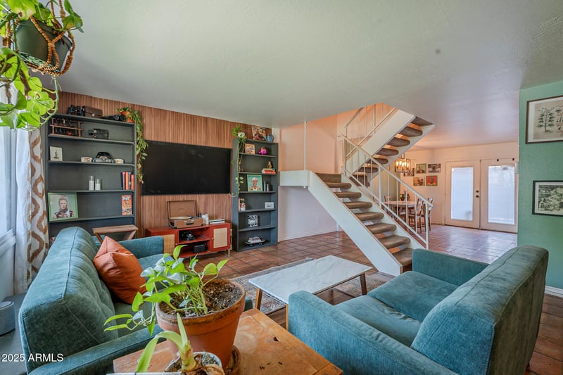 2818 Clarendon Ave, Phoenix, AZ 85016