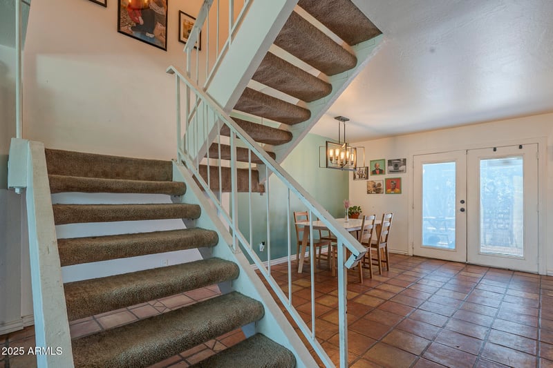 2818 Clarendon Ave, Phoenix, AZ 85016
