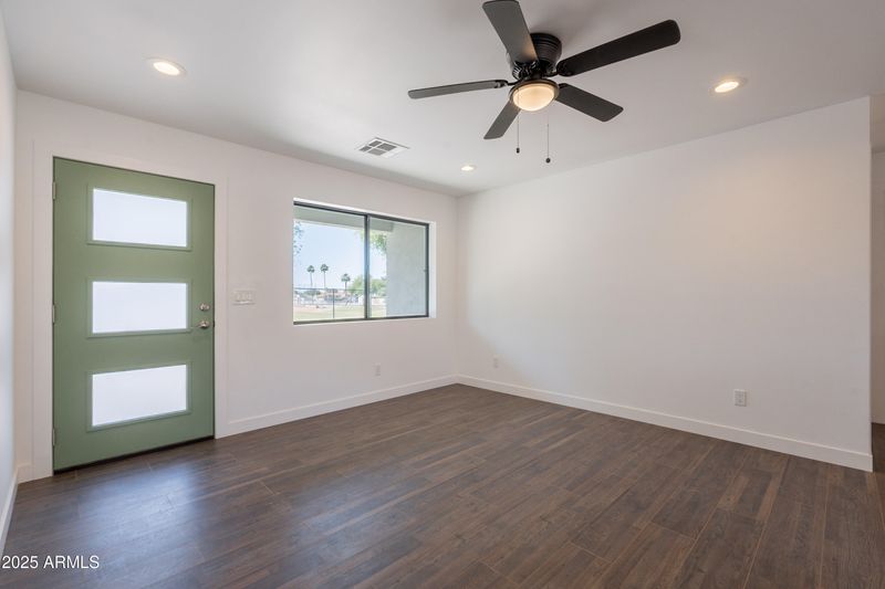 2818 E Villa Rita Dr, Phoenix, AZ 85032
