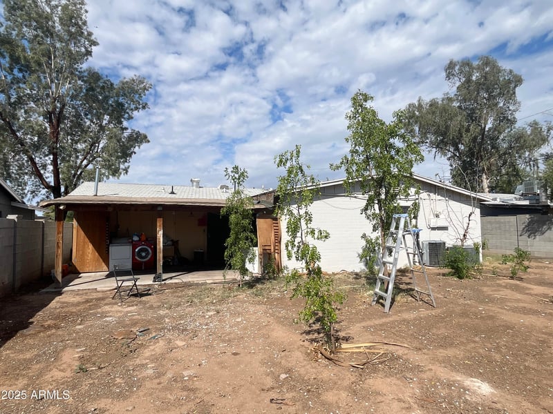 2819 48th Ln, Phoenix, AZ 85035