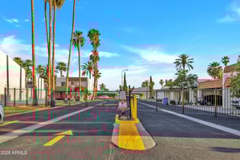 2819 49th St, Phoenix, AZ 85008