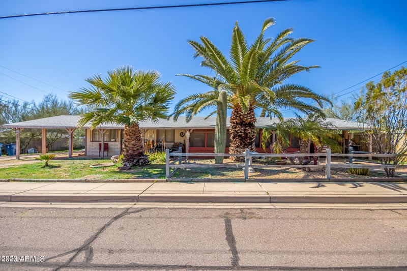 282 N Palo Verde Dr, Apache Junction, AZ 85120