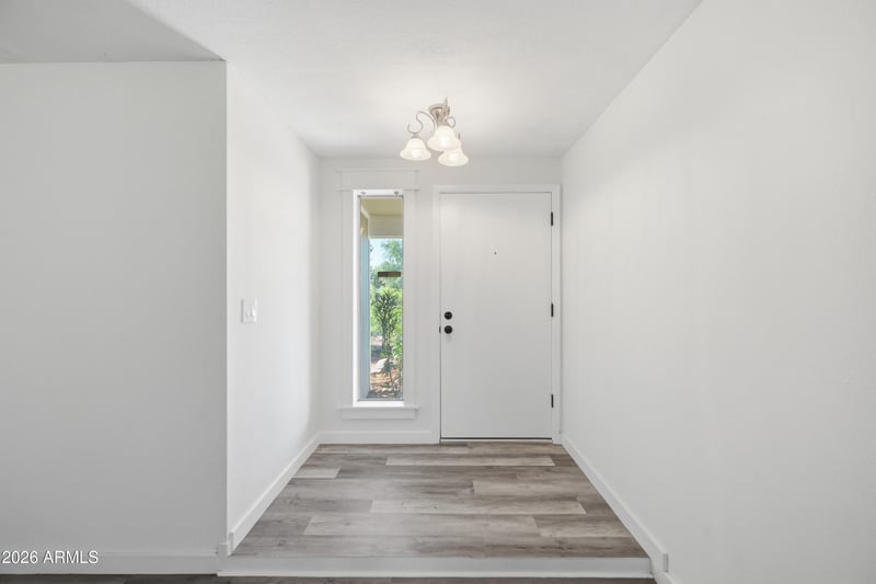 2820 Inverness Ave, Mesa, AZ 85204