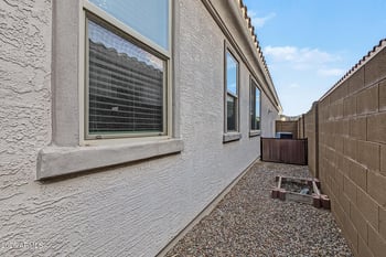 2820 E Sunland Ave, Phoenix, AZ 85040