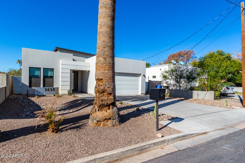 2820 N 28th Pl, Phoenix, AZ 85008