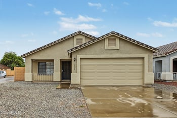 2820 S 64th Dr, Phoenix, AZ 85043