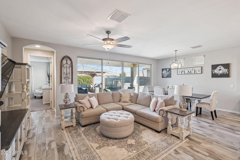 2820 Havasu Dr, San Tan Valley, AZ 85144