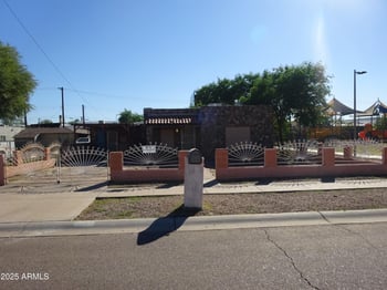2821 Adams St, Phoenix, AZ 85034