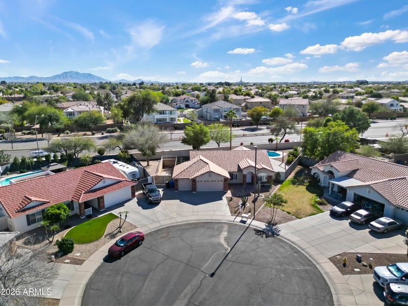 2821 Morgan Ct, Gilbert, AZ 85295
