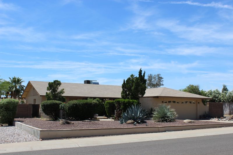 2821 E Willow Ave, Phoenix, AZ 85032