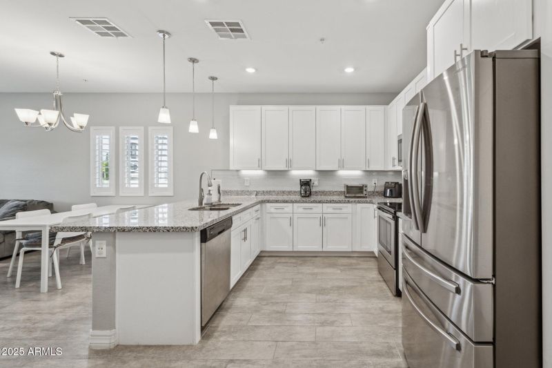 2821 S Skyline Dr #169, Mesa, AZ 85212