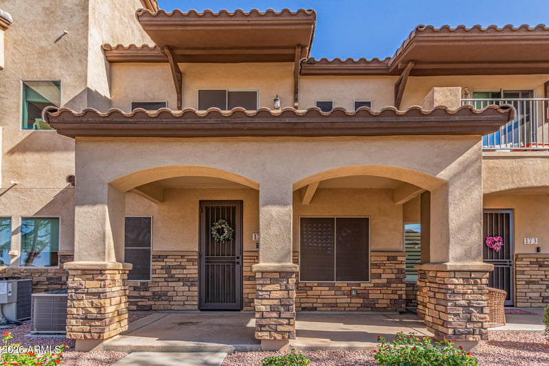 2821 S Skyline Dr S #172, Mesa, AZ 85212