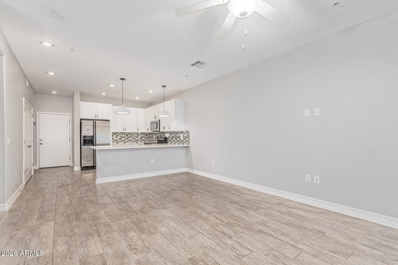 2821 S Skyline Dr S #172, Mesa, AZ 85212