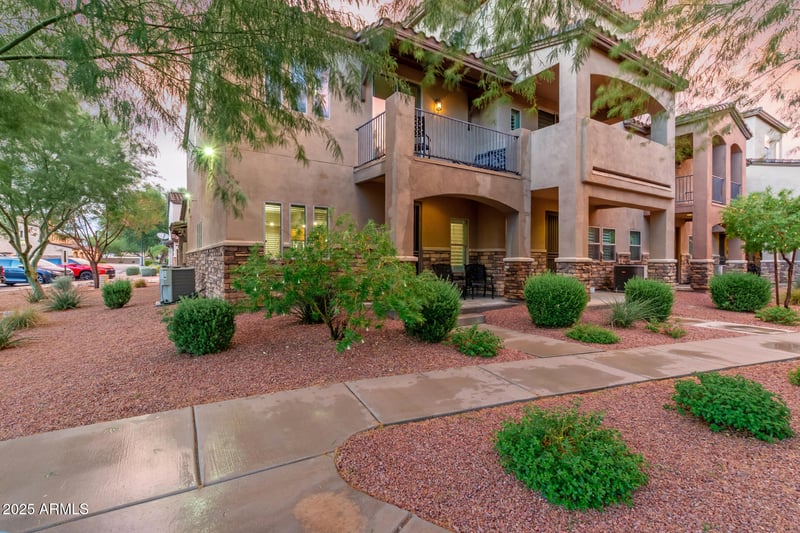2821 Skyline Dr #107, Mesa, AZ 85212
