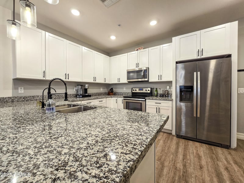 2821 Skyline Dr #156, Mesa, AZ 85212