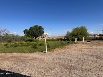 2821 Elliot Rd, Laveen, AZ 85339