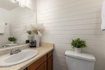 2822 34th St, Phoenix, AZ 85008