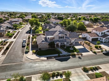 2822 Constance Way, Phoenix, AZ 85042