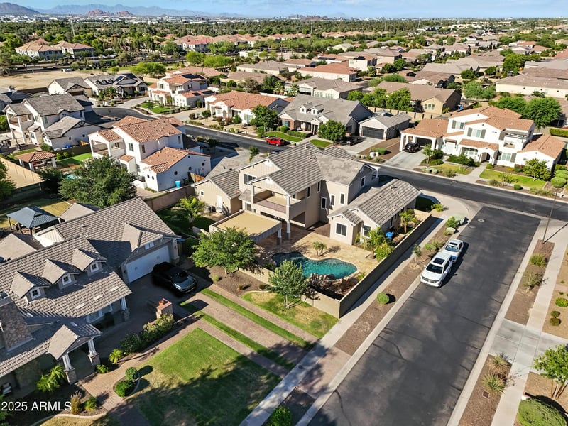 2822 Constance Way, Phoenix, AZ 85042