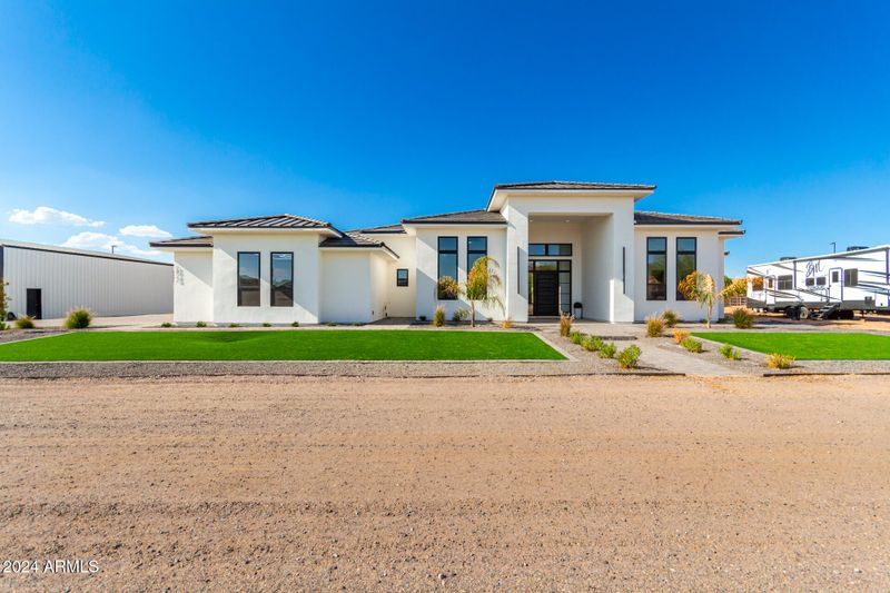 2822 E Cedar Waxwing Dr, Gilbert, AZ 85298