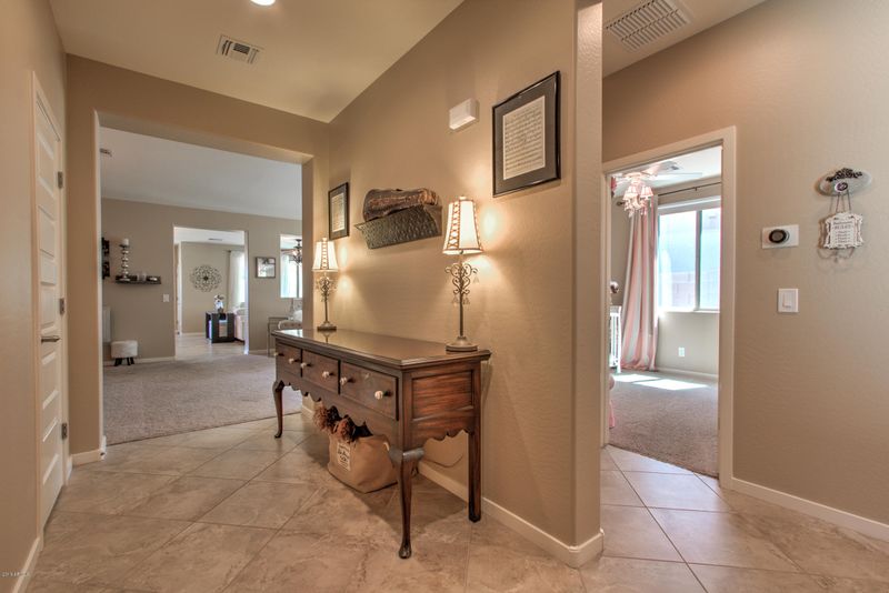 2822 E Preston St, Mesa, AZ 85213