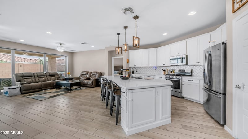 2822 Hidalgo Ave, Phoenix, AZ 85040