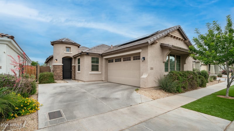 2822 Hidalgo Ave, Phoenix, AZ 85040