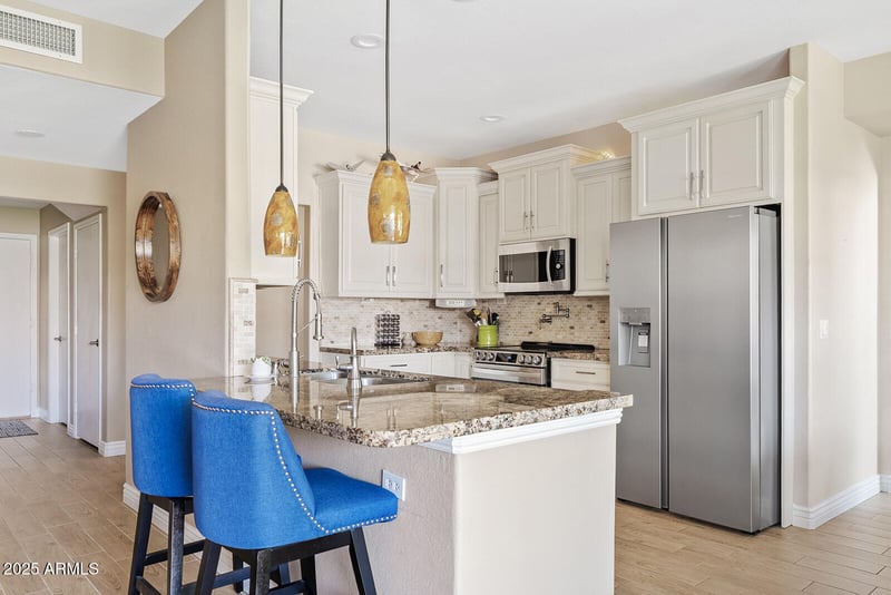 2822 Muirwood Dr, Phoenix, AZ 85048