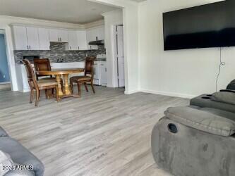 2823 Banff Ln, Phoenix, AZ 85053