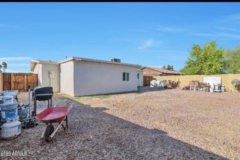 2823 Banff Ln, Phoenix, AZ 85053