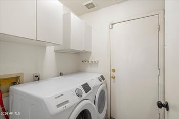 2823 E Blackhawk Dr, Phoenix, AZ 85050