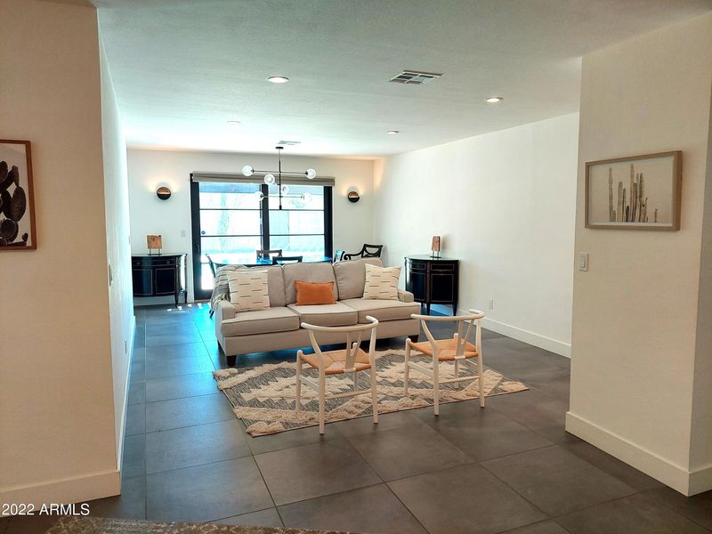 2823 E Cannon Dr, Phoenix, AZ 85028