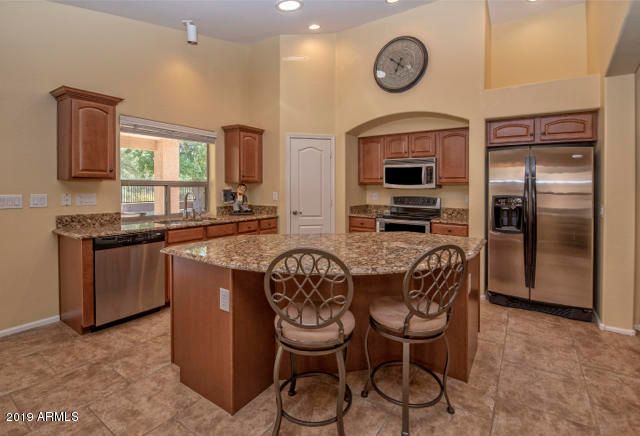 2823 E Quiet Hollow Ln, Phoenix, AZ 85024