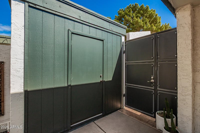 2823 49th Pl, Phoenix, AZ 85008