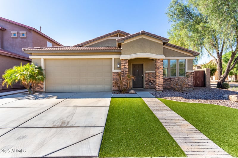 28232 Abby Cir, San Tan Valley, AZ 85143