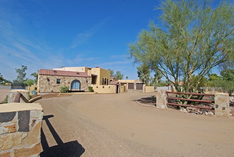 28236 N 68th St, Cave Creek, AZ 85331