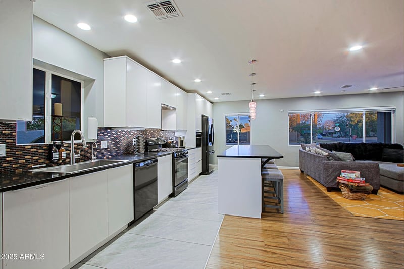 2824 82nd St, Scottsdale, AZ 85257