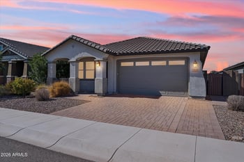 2824 W Rainbow Dr, San Tan Valley, AZ 85144