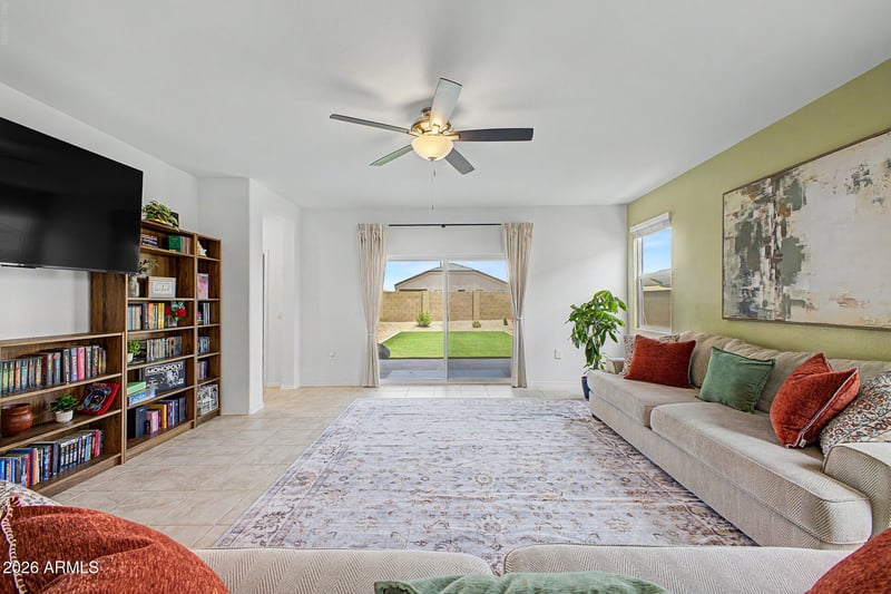 28241 Nealite Dr, San Tan Valley, AZ 85143
