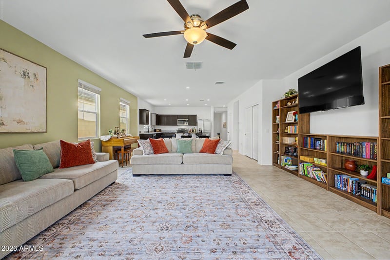 28241 Nealite Dr, San Tan Valley, AZ 85143