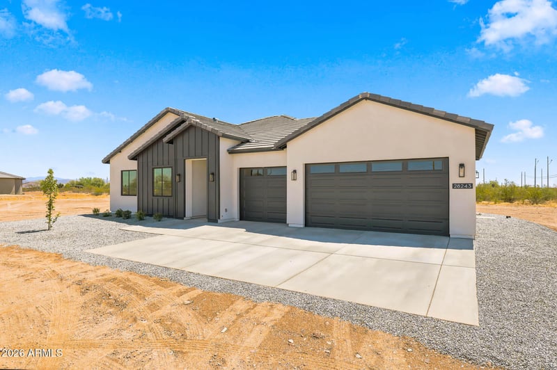 28243 N 220th Dr, Wittmann, AZ 85361
