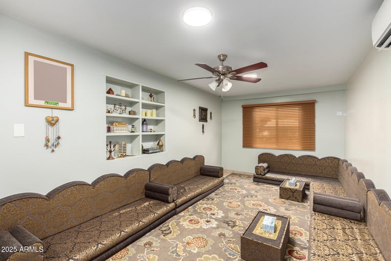 2825 33rd Pl, Phoenix, AZ 85008