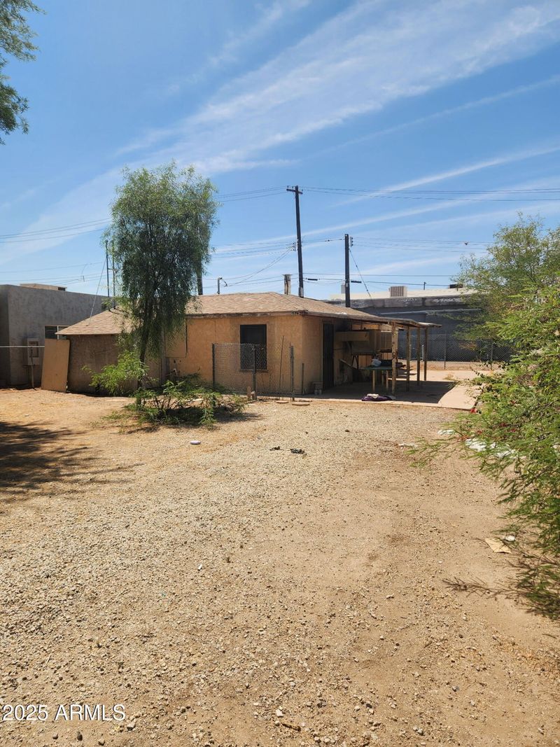 2825 E Adams St, Phoenix, AZ 85034
